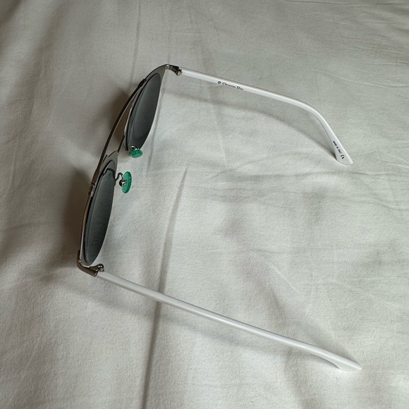 Stylish DIOR Silver Aviator Sunglasses